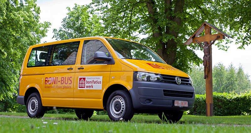 Ein "BONI-Bus" des Bonifatiuswerkes (Foto: Klaus-Peter Semler)